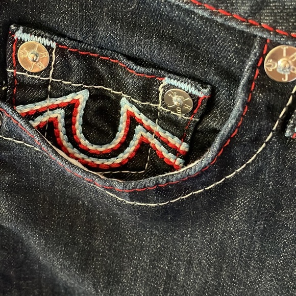 True religion Capri dark wash jeans size 28 red and blue white stitching - Picture 6 of 7